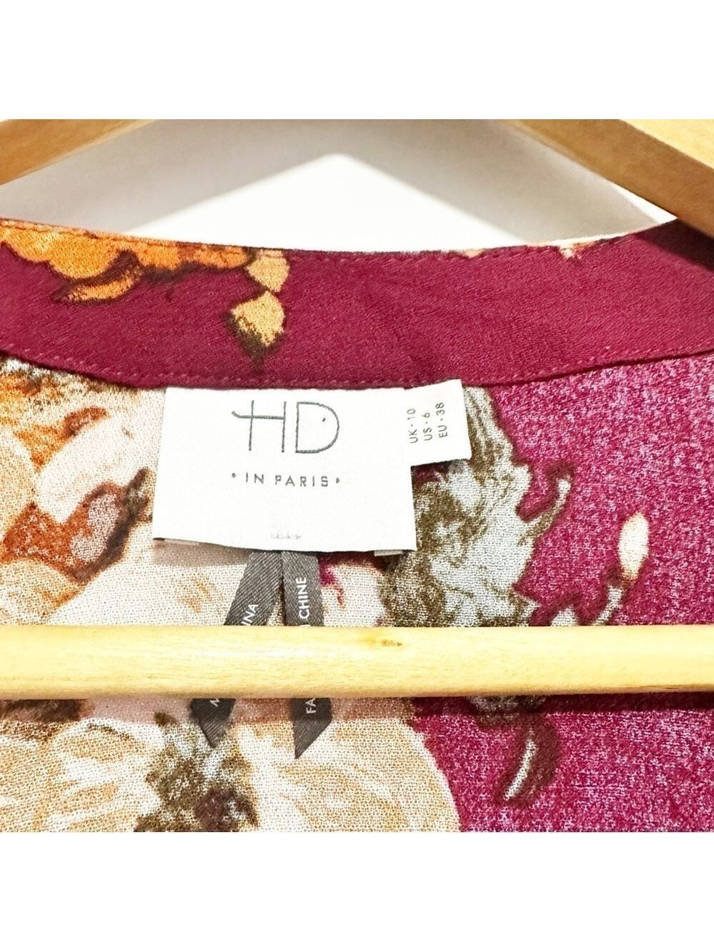 Anthropologie HD in Paris Gail Wrap Blouse Floral Top Deep V Neckline Size US 6 - Picture 5 of 12